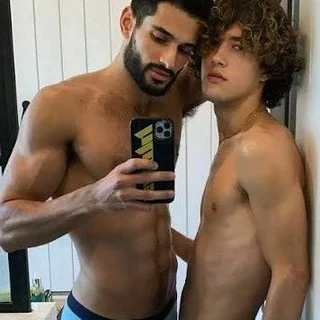 Mallu Gay Chatroom (ᵒˡᵈ ᵗᵉᵃᵐ ᵍʳᵖ) - Group with 1143 groups in Common